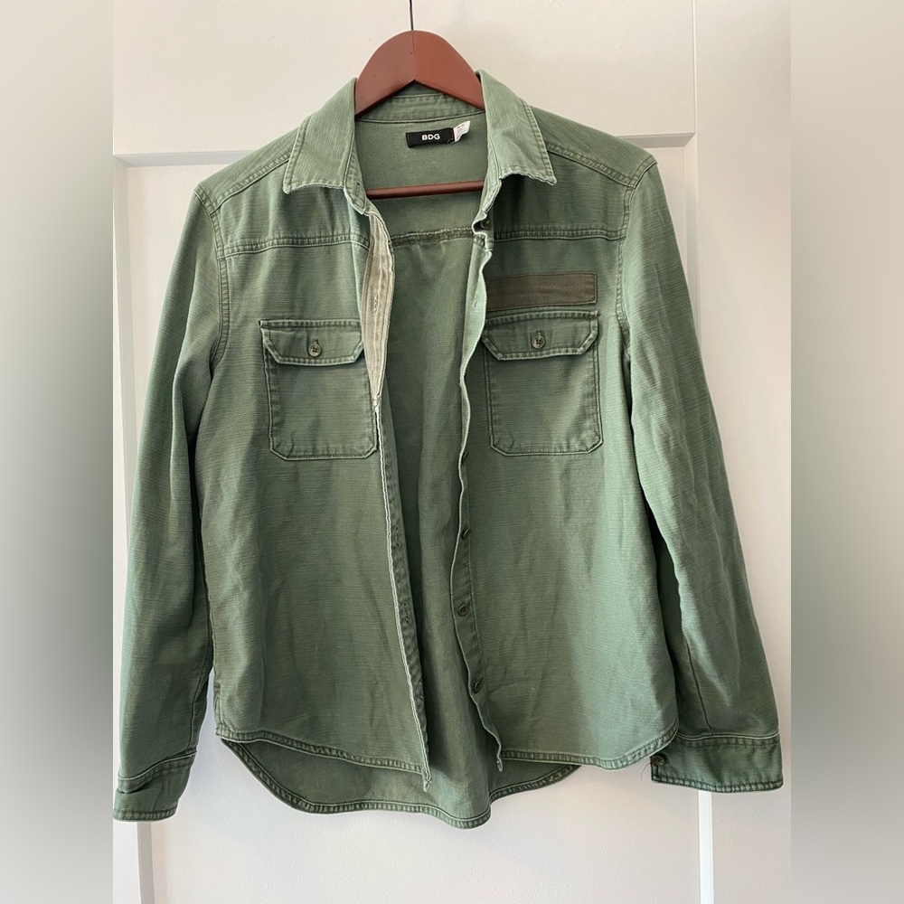 Vintage BDG shacket with amazing detail